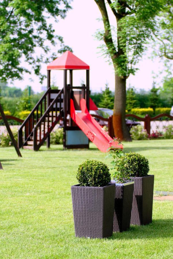 Hotel Nowodworski Legnica Ngoại thất bức ảnh